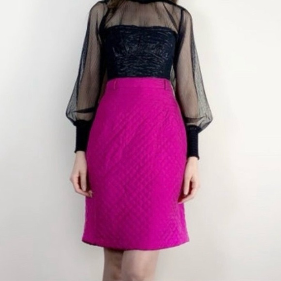Vintage 90s silk quilted skirt. 1990s magenta pink statement skirt. waist 29" - Picture 2 of 7